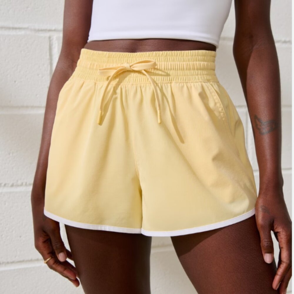 Abercrombie YPB motionTEK High Rise Lined Workout Short in Yellow Size M